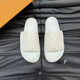 Picture of Louis Vuitton Slippers _SKULVsz38-45N0162294